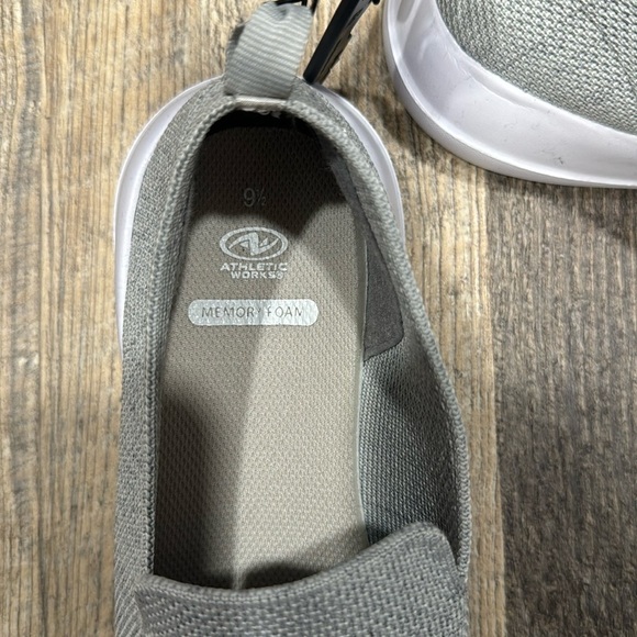 Avia memory foam comfortable athletic sneakers for women - Picture 5 of 7